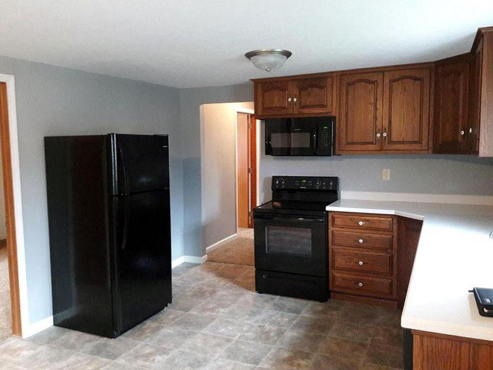 2nd image of 52361 Forestbrook Ave