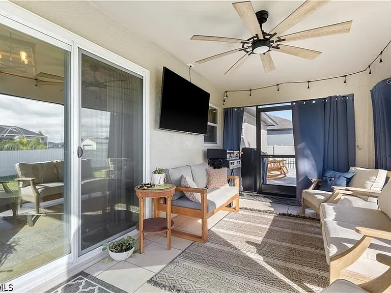 231 NW 26th Ave — Photo 9