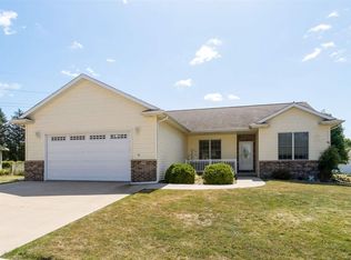 30 Jennifer Jean Ct, Iowa City, IA 52240