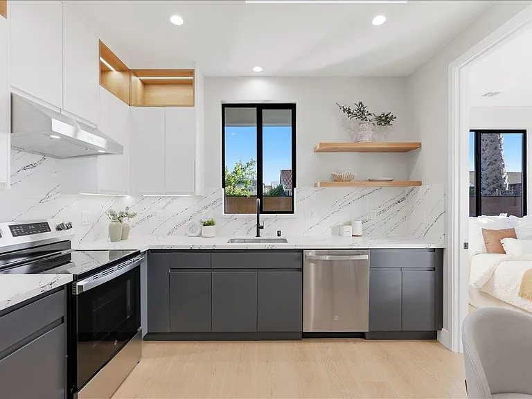453 Arleta Ave #A — Photo 5
