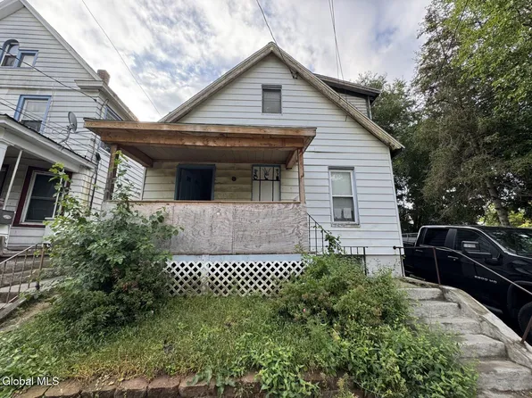 1668 Lake Boulevard, Schenectady, NY 12304