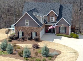 213 Cranston Ct, Carrollton, GA 30117