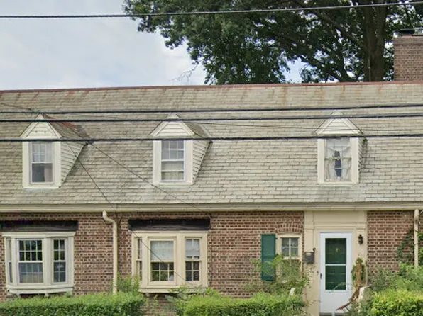 419 Iranistan Avenue, Bridgeport, CT 06604