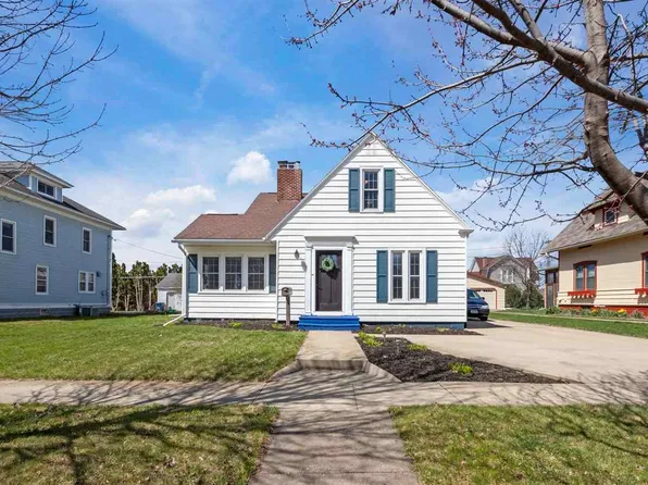 1109 A Ave, Vinton, IA 52349