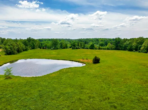 7761 Stonefort Rd, Creal Springs, IL 62922