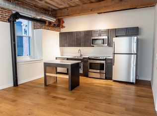 Cambridge Loft, Philadelphia, PA 19123