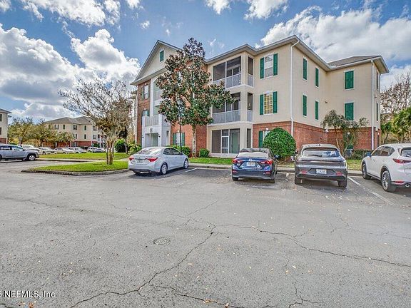 3rd image of 785 OAKLEAF PLANTATION Parkway #1412