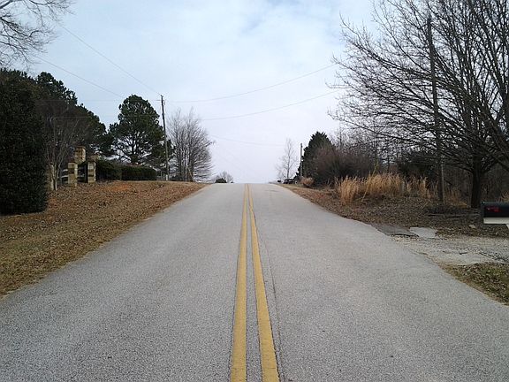 5th image of 211 Banyon Creek Dr