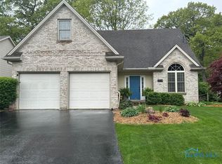 2231 Woods Edge Ct, Toledo, OH 43615