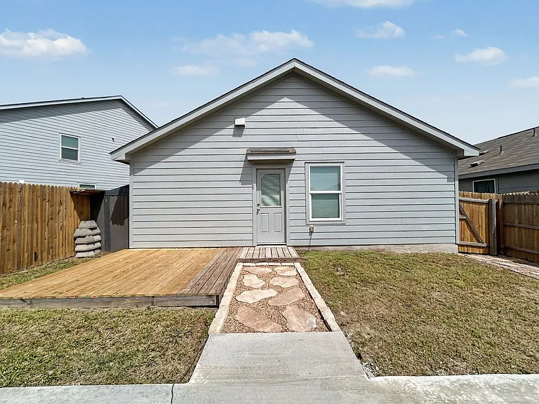 2843 Elion Dr — Photo 9