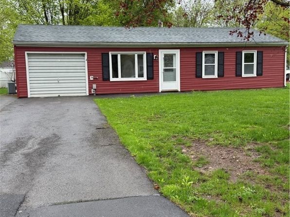 12 Tindall Mnr, Clinton, NY 13323