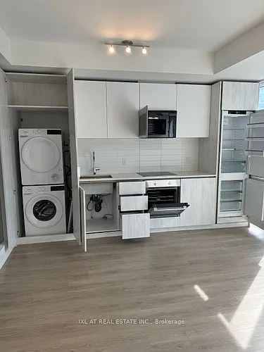 28 Widmer St #3721 Photo 1