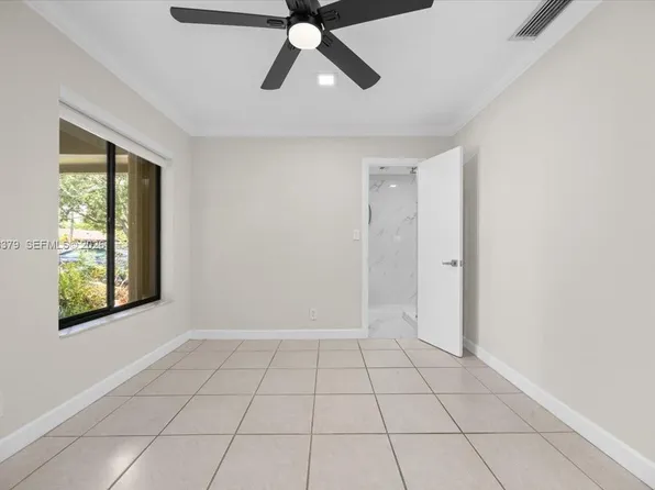 4203 W Sailboat Dr, Cooper City, FL 33026