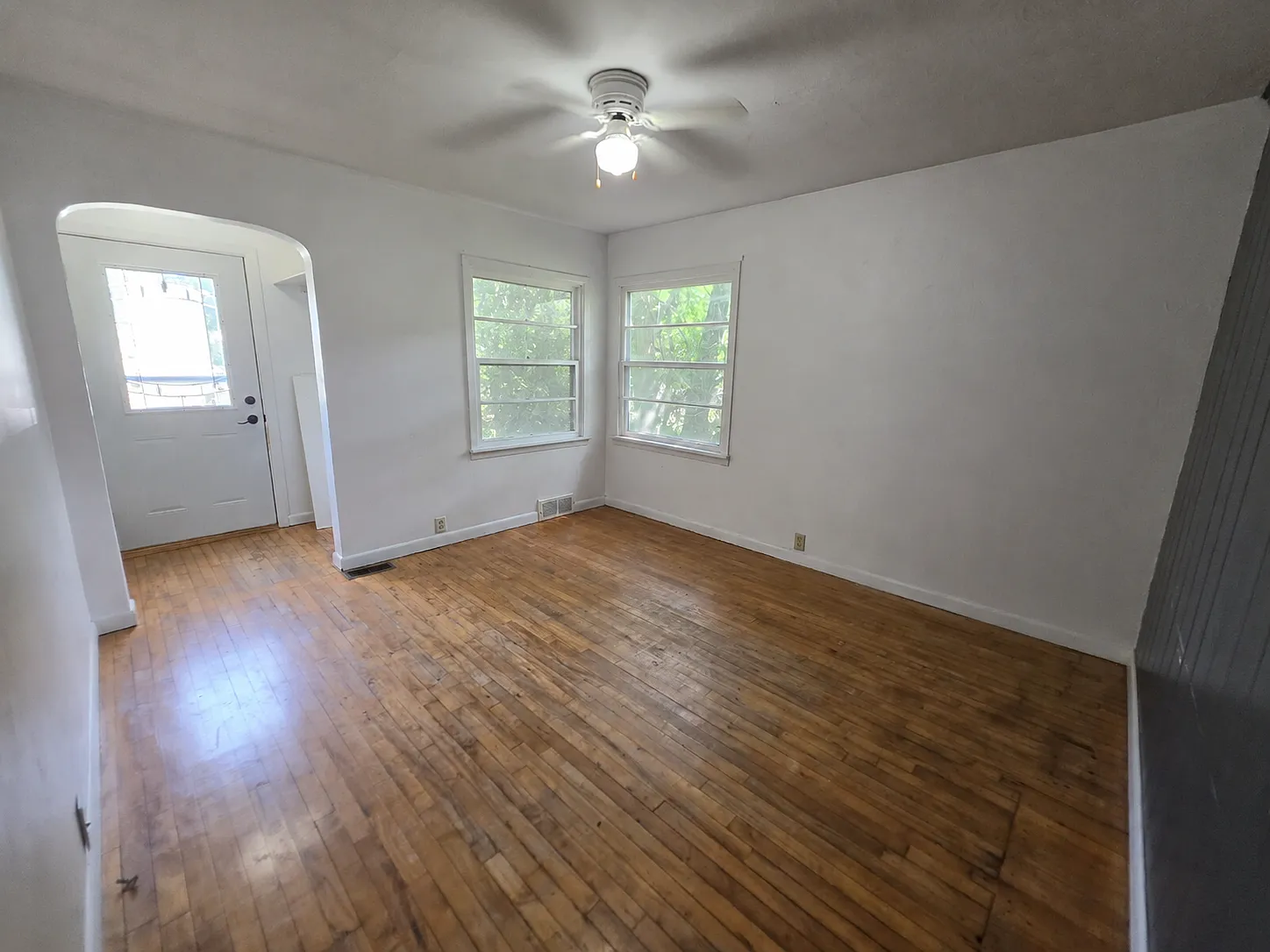 2 bed, 1.0 bath, 975 sqft, $1,450 — Photo 3