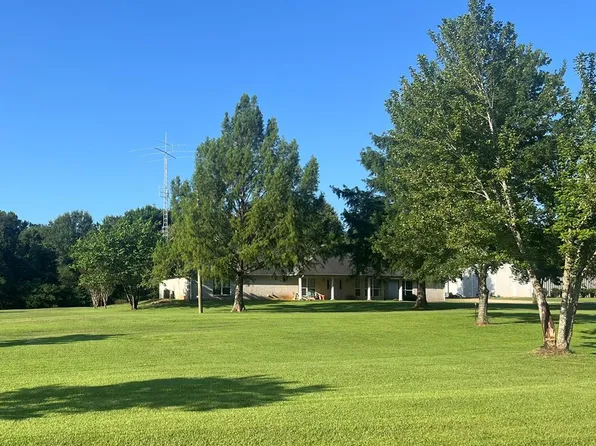 7105 Goldfinch Rd, Texarkana, TX 75501