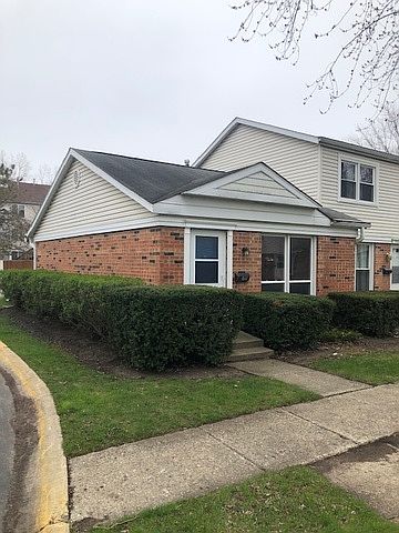 1st image of 2031 Duxbury Ct