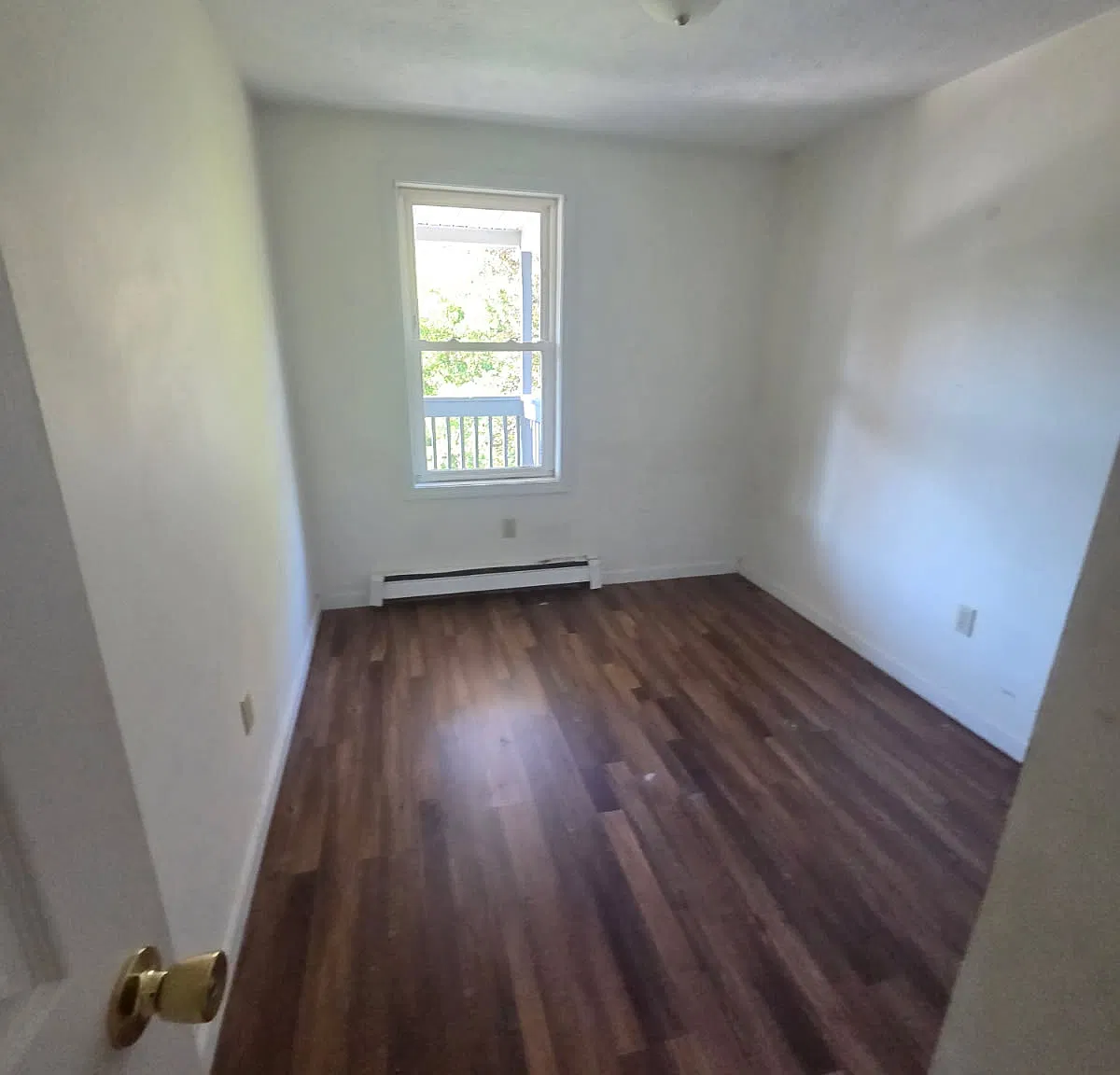 3 bed, $1,700 — Photo 1