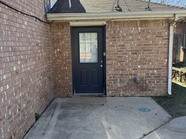 7802 Downe Dr, Fort Worth, TX 76108