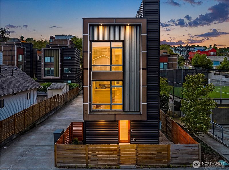 3rd image of 1761 20th Avenue S