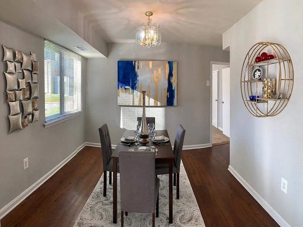 The Glendale Residence — Photo 4