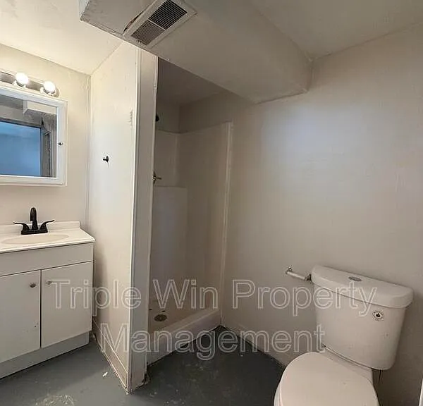 2257 Luxmore Dr — Photo 45