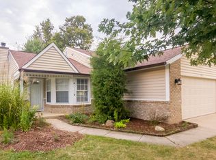1522 Creekside Ln, Greenwood, IN 46142