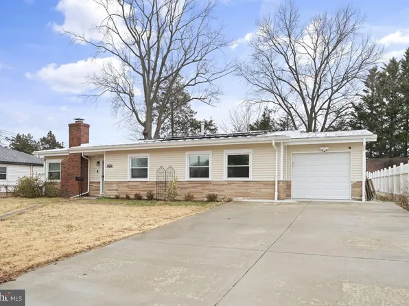 6703 Cimarron St, Springfield, VA 22150
