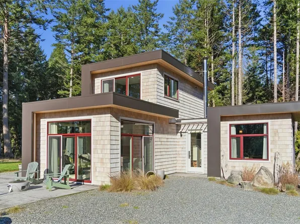 1805 Stalker Rd, Nanaimo, BC V0R 1X7