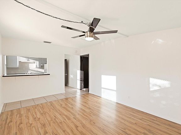 5th image of 237 Emory Pl