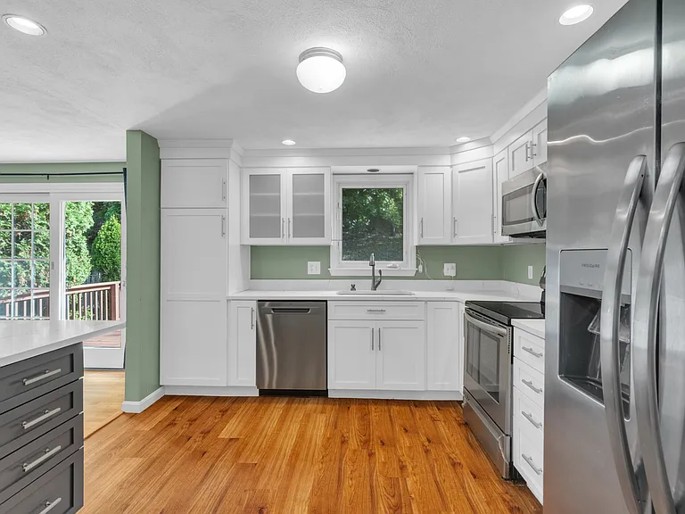 7 Briarwood Rd — Photo 7