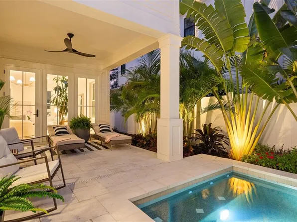 321 12th Ave NE, Saint Petersburg, FL 33701