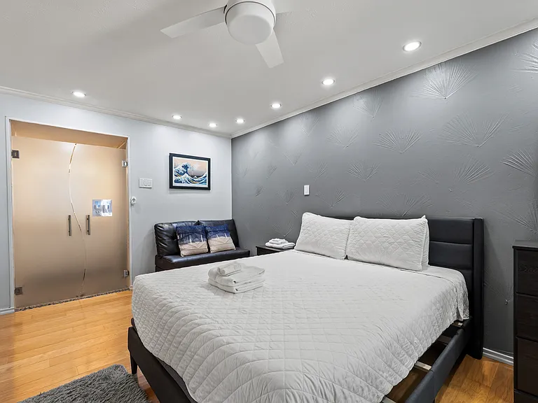 7929 Meadow Park Dr #201 — Photo 15