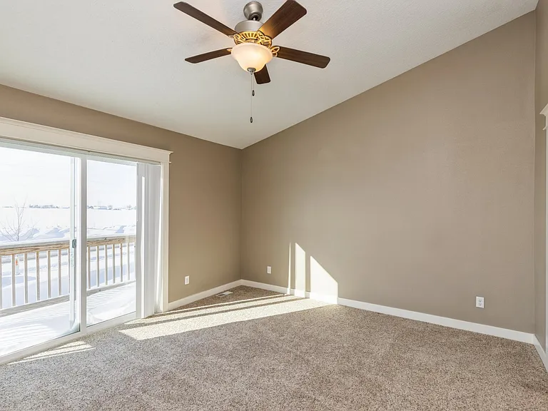 4404 NE Crestmoor Ln — Photo 11