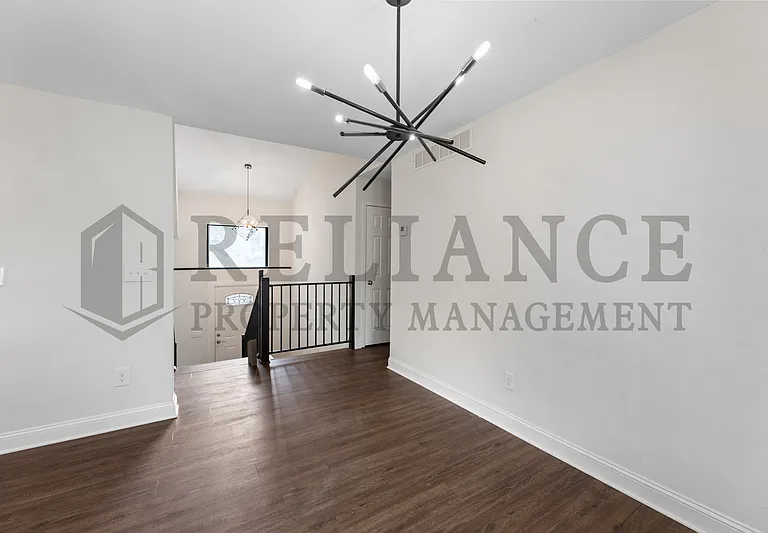 2021 S Flynn St — Photo 9