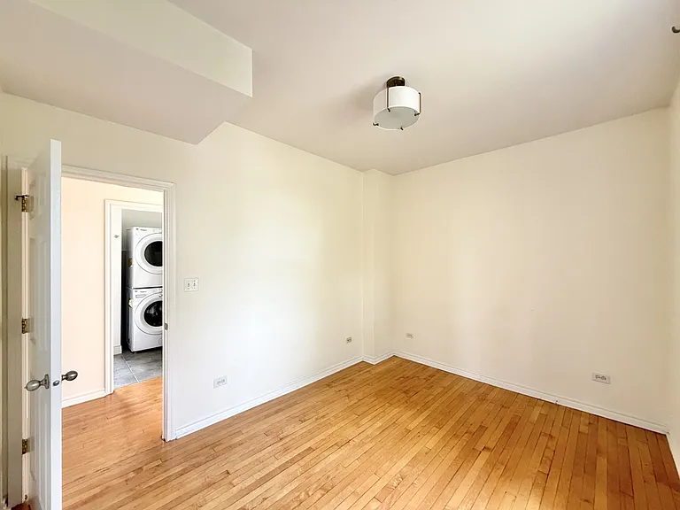 2537 N Kildare Ave #4 — Photo 14
