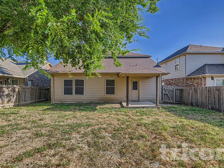 8819 Olmstead Park — Photo 17