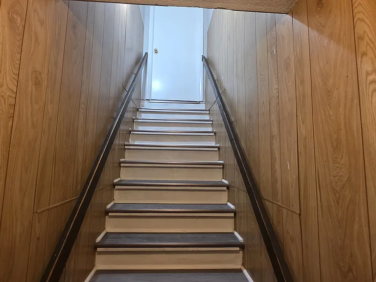 90 Willis St #2 — Photo 8
