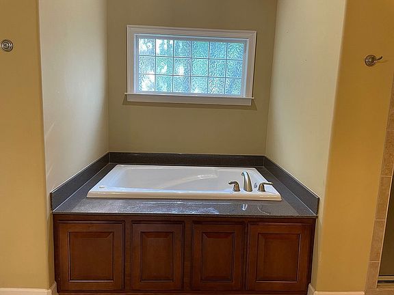Master Bath Tub