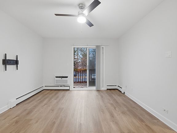 4th image of 2300 Light Rd APT 202