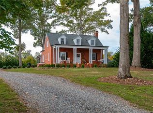 5009 Abernethy Park Dr, Hickory, NC 28602