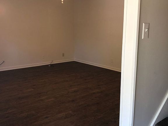 2nd image of 4795 Chariot Dr