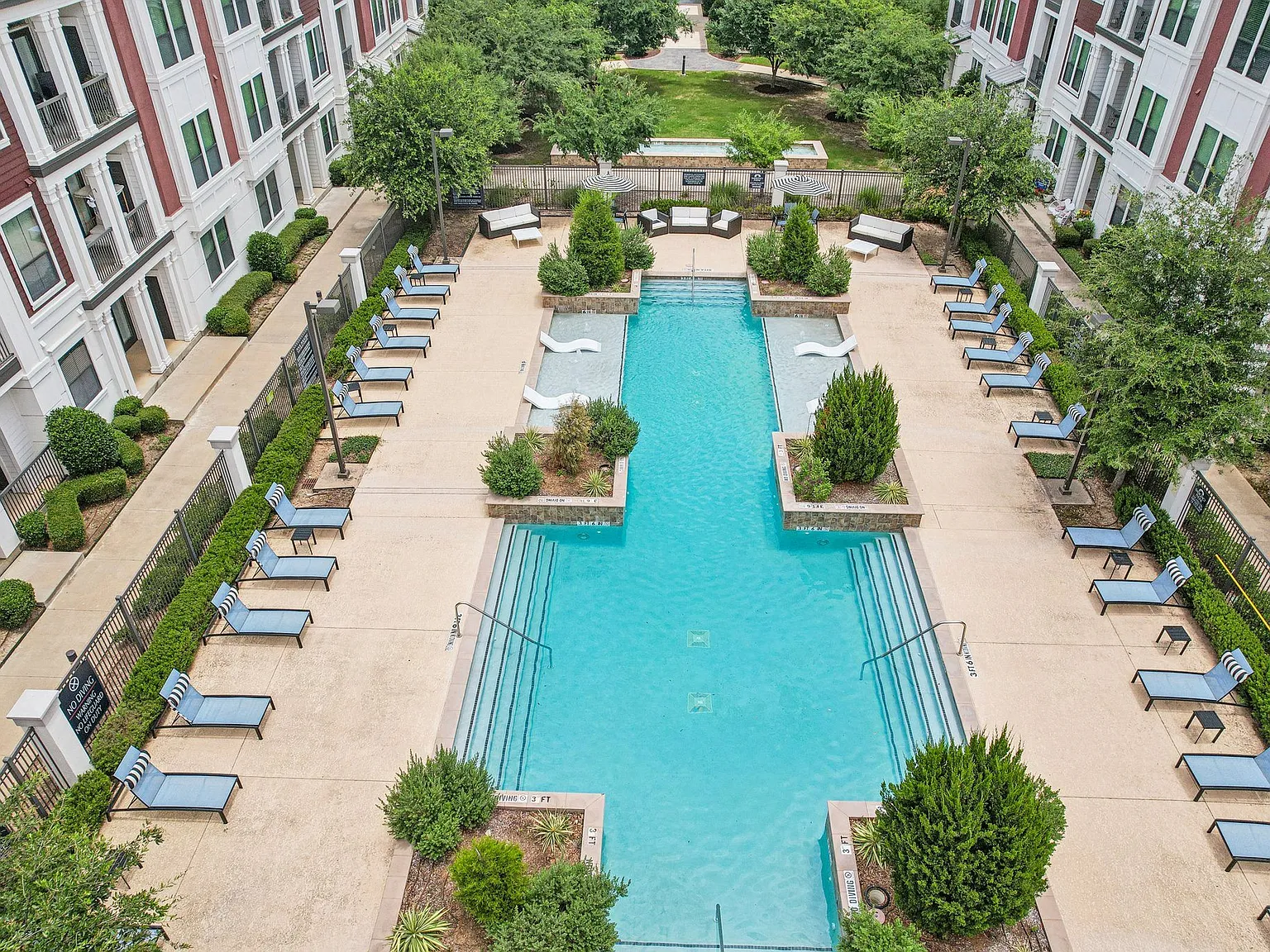 Encore at Home Town Apartments — Photo 3