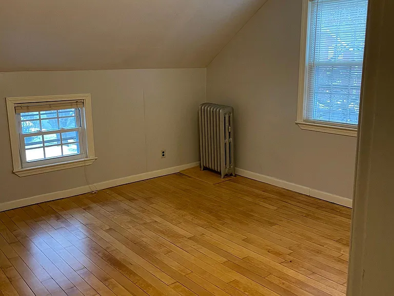44 Pleasant St — Photo 17