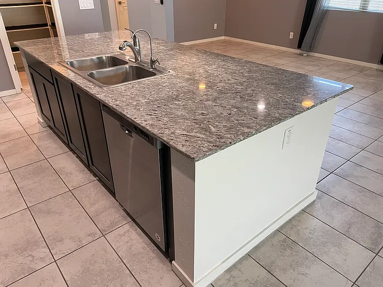 2018 N 213th Dr — Photo 11