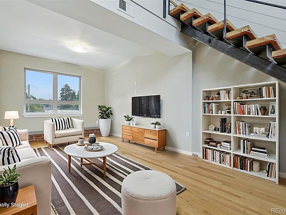 2nd image of 2501 Grove Street #201
