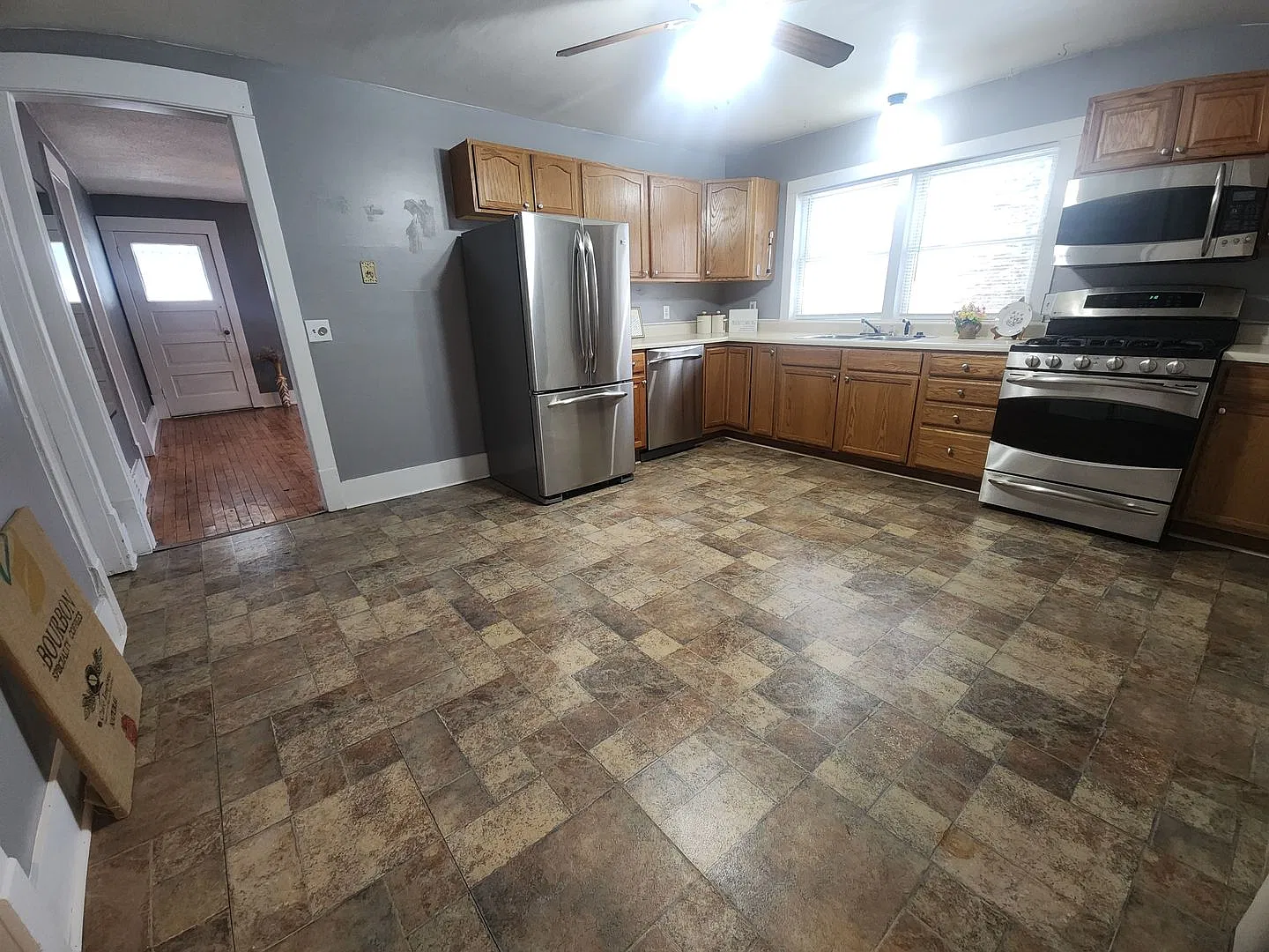 1204 S Jefferson St. — Photo 2