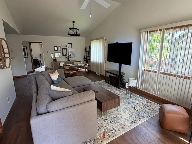 Crowfoot Ct — Photo 6