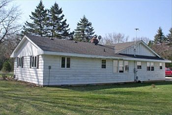 5th image of N74W36110 Thomas Dr