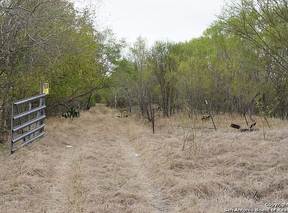 2nd image of 284 E County Road 674