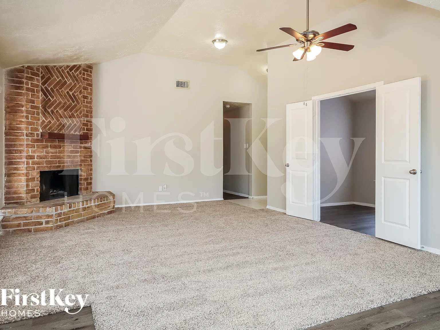 3 bed, 2.0 bath, 1636 sqft, $1,710 — Photo 3